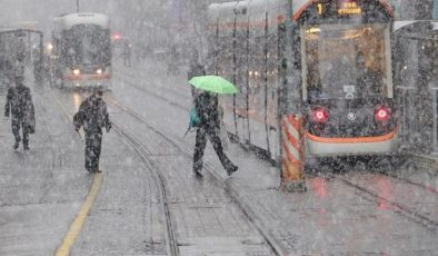 Meteoroloji Saat Verip Uyardı! 13 İlde Sağanak ve Kar Yağışı Olacak