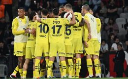 Fenerbahçe, Maç Fazlasıyla Liderliğe Yükseldi