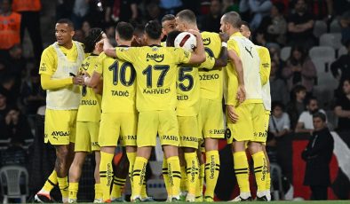 Fenerbahçe, Maç Fazlasıyla Liderliğe Yükseldi