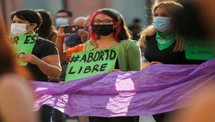 Meksika, İlk Kadın Başkanına Hazırlanıyor: Kürtaj Hakkı Adayların Gündeminde