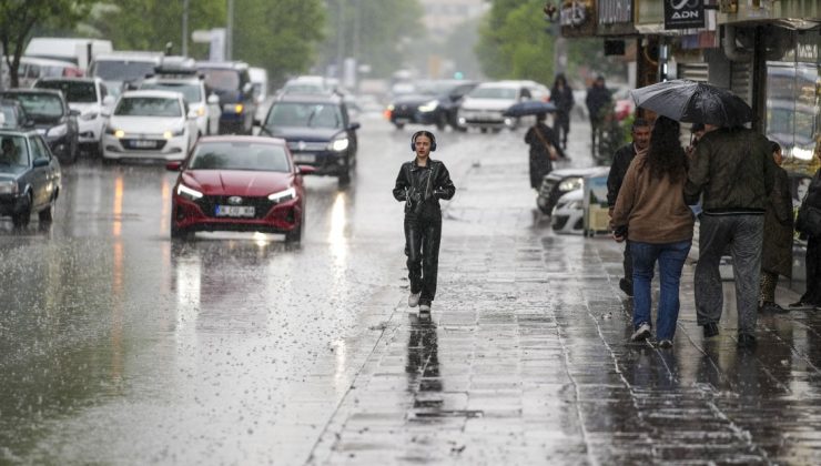 Meteorolojiden Önemli Uyarı: Gök Gürültülü Sağanak! Şemsiyesiz Dışarı Çıkmayın!