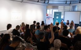 İnternetteki yanlış bilgi sorunu, Ankara’da düzenlenen panel ve sergiyle ele alındı
