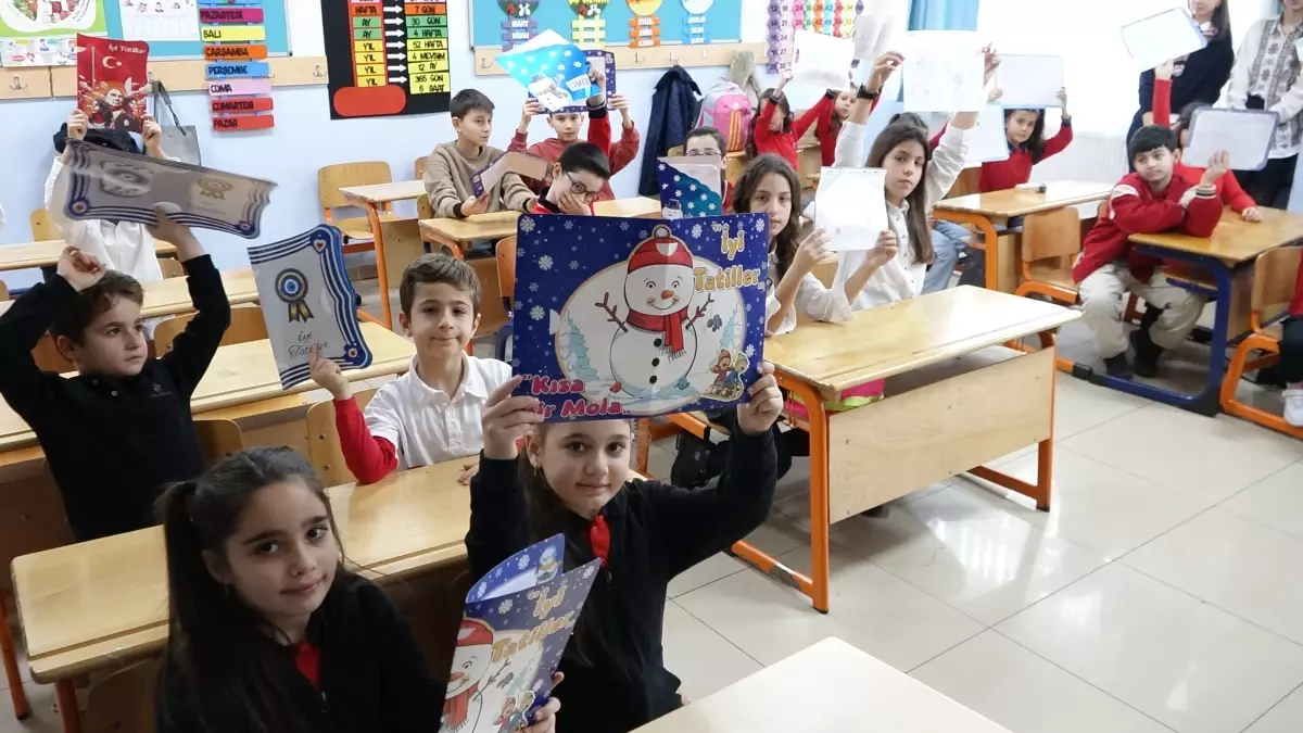 Samsun’da İkiz Öğrencilerin Özel Karneleri