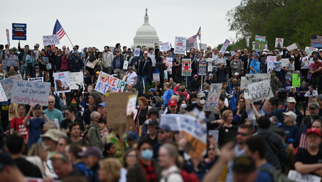 ABD’de on binlerce kişi Trump ve Musk’ı protesto etti